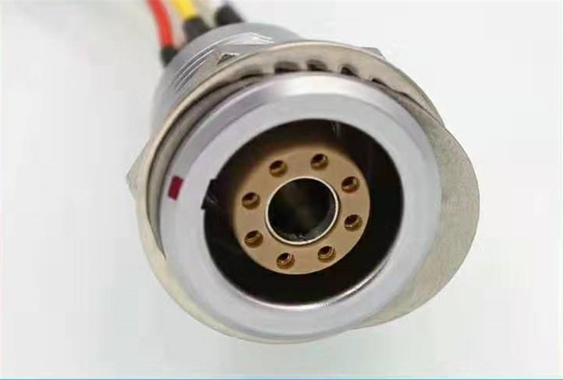 4+4 push pull connector with air output cable