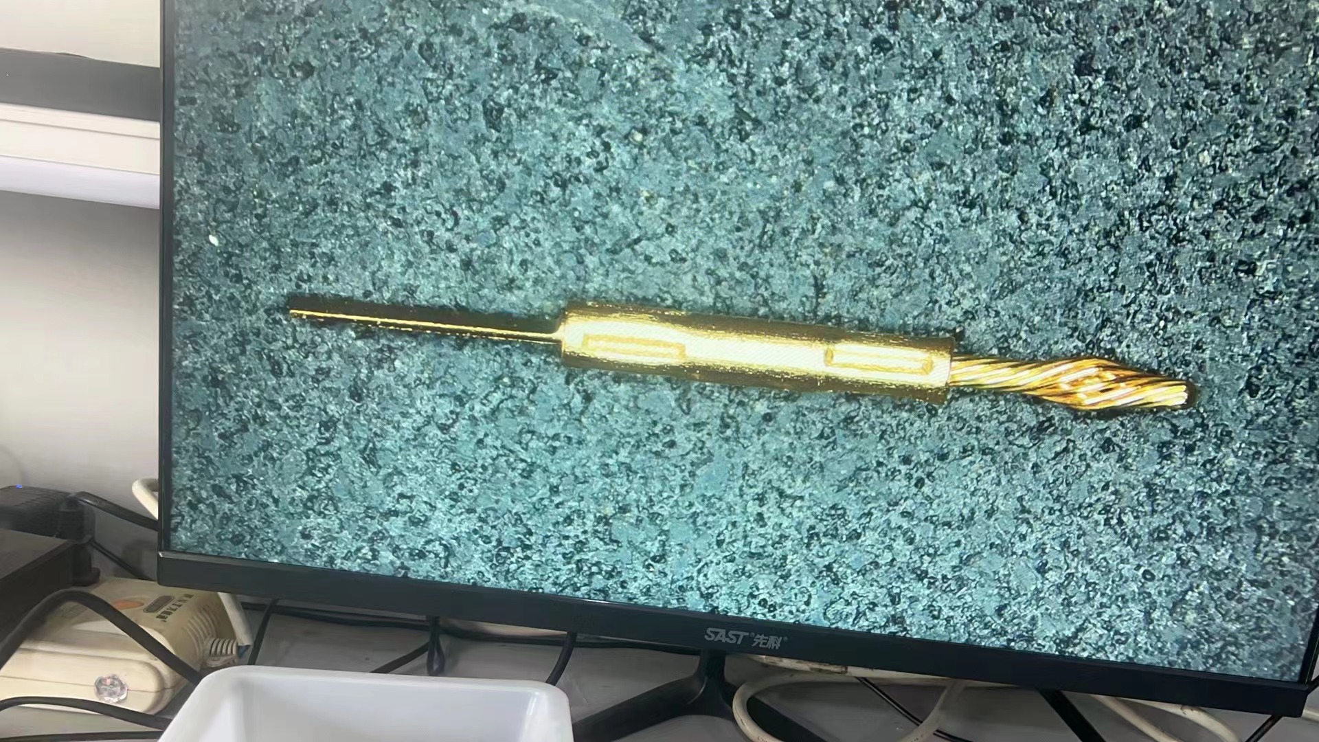 twist pin Terminal printed board 0.127x0 48 plated gold 0.68 contact