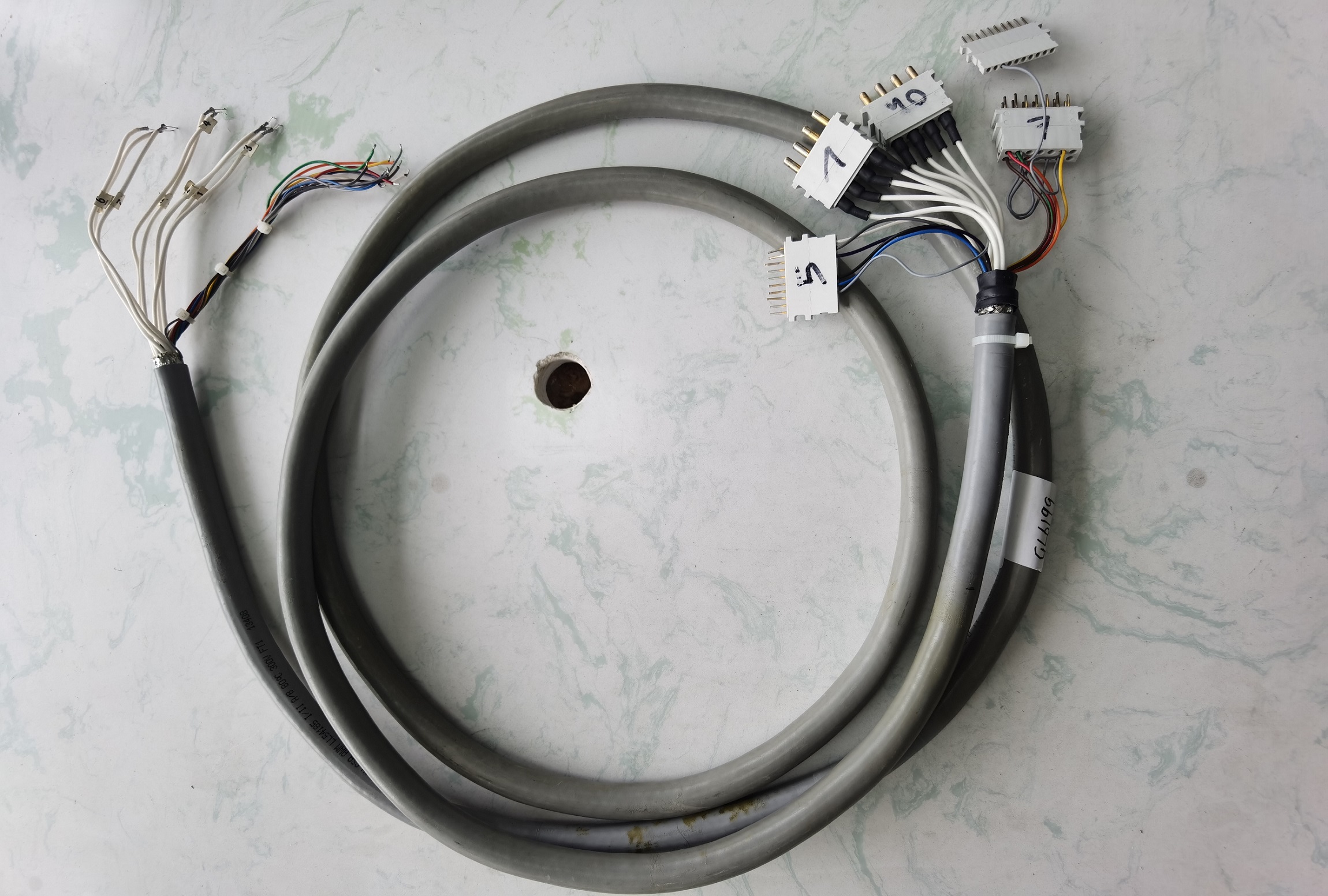 Medical power cable assembly 20A 1X8 power connector cable