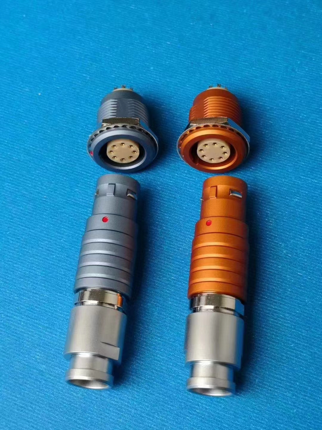 Push pull locking 8pin metal shield connector