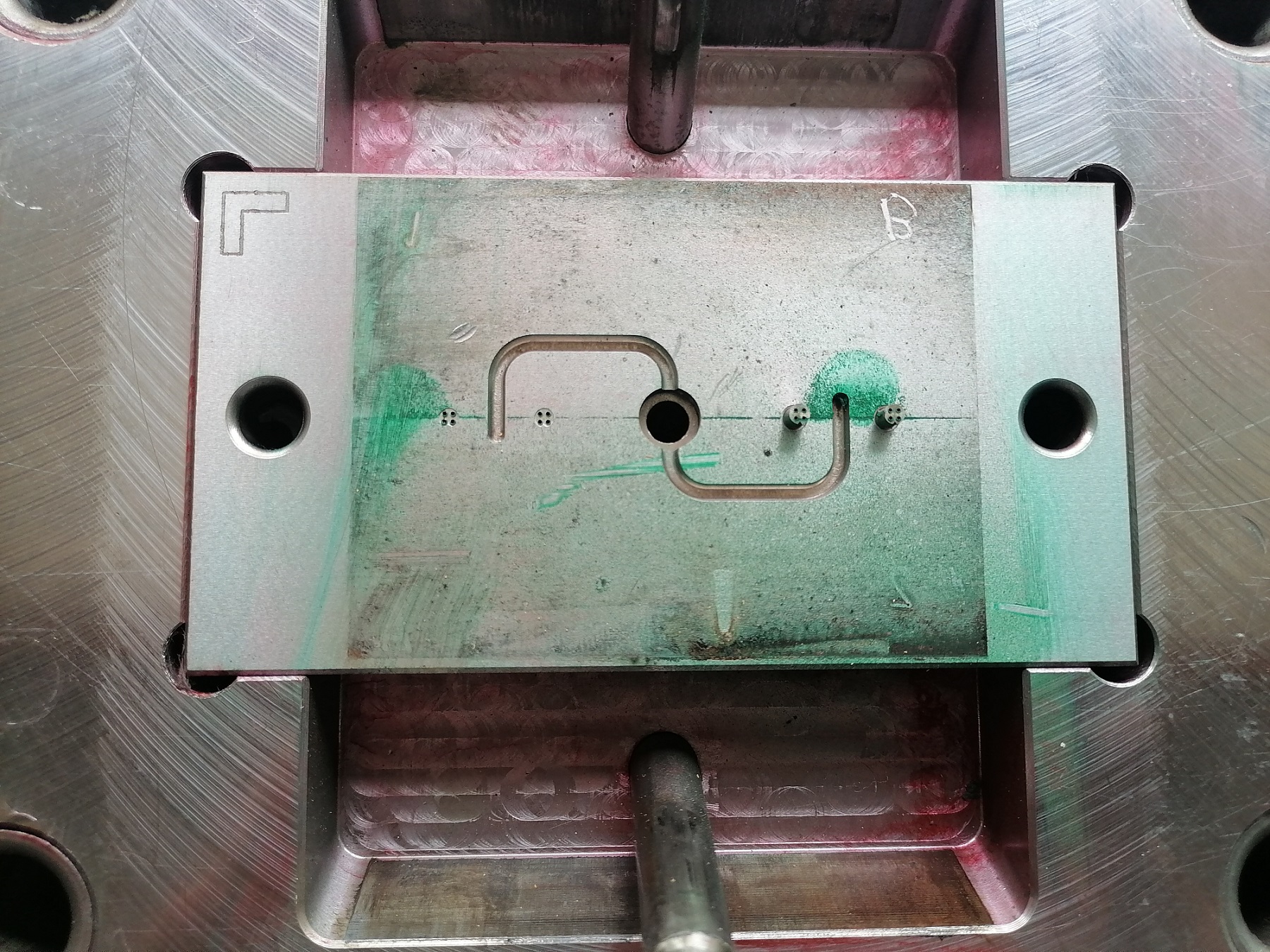 M5 connector plastic mold for 1X4 BS EN 61076-2-1052008